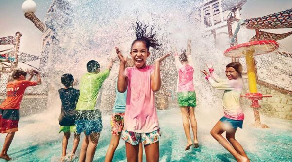 Abu Dhabi City Tour with Yas Island Theme Parks & جولة في مدنية أبوظبي وجزيرة ياس الترفيهية - Image 7