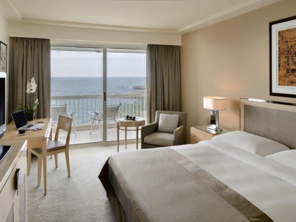 Mövenpick Hotel Beirut ⭐️⭐️⭐️⭐️⭐ - Image 2