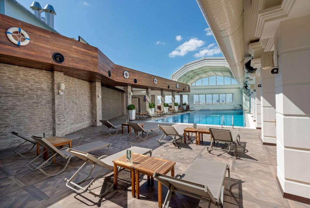 Ramada Plaza By Wyndham Istanbul City Center & رمادا بلاز باي ويندام - Image 10