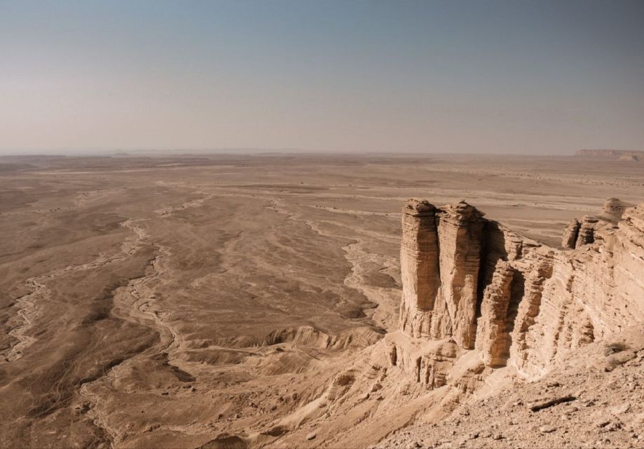 Riyadh: Edge of the World & Camel Trail