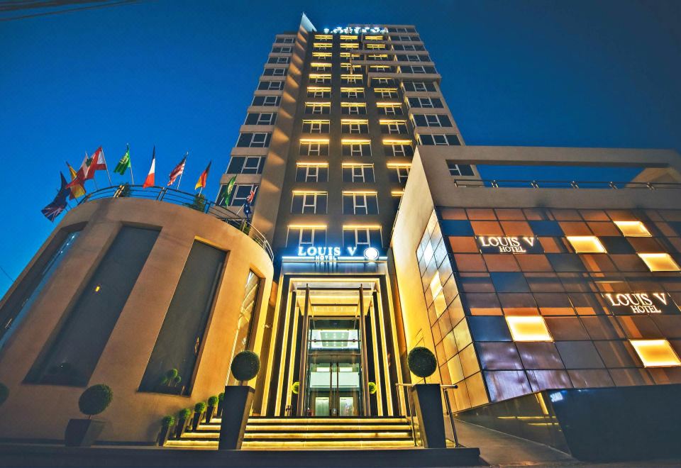 Louis V Hotel Beirut ⭐️⭐️⭐️⭐️⭐️