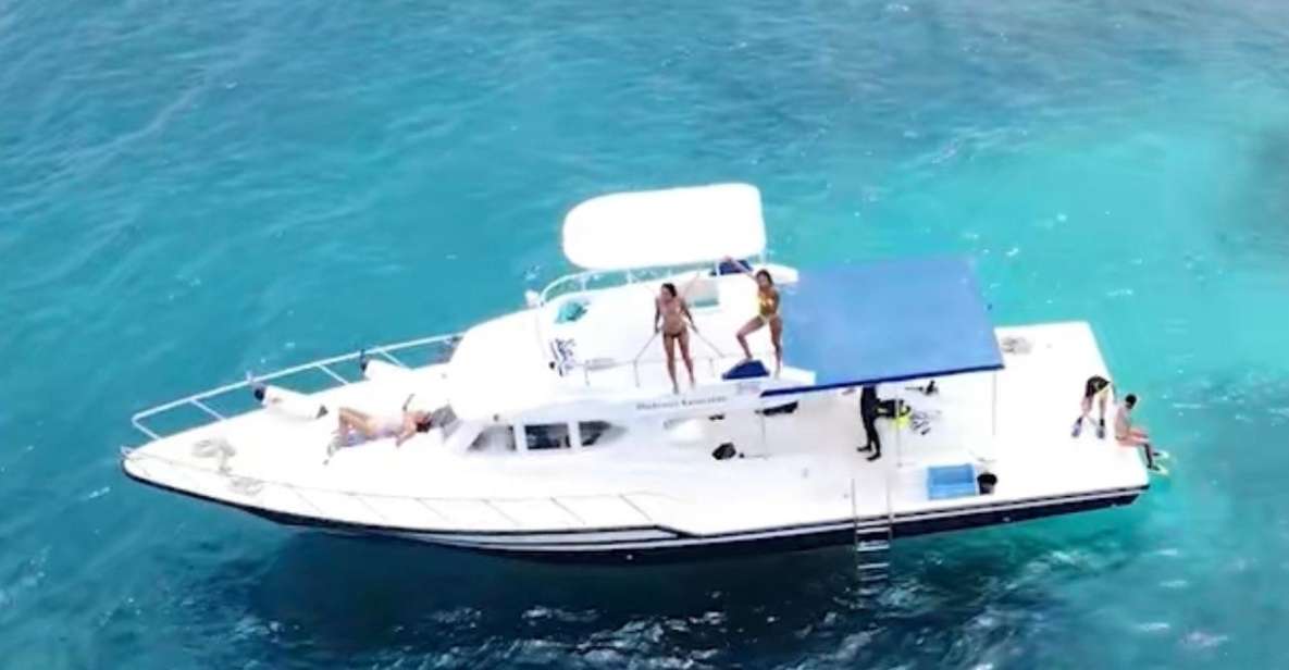 Exclusive full-day trip in Maldives “ALL at once!” &رحلة بحرية ليوم كامل في جزر المالديف